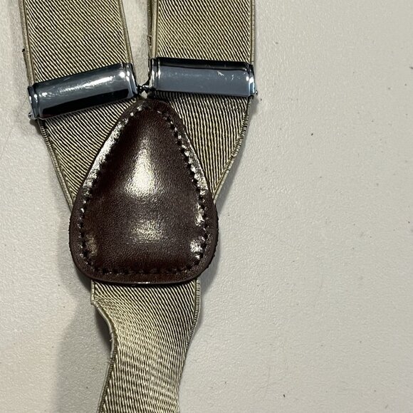 NWT Men’s Roundtree & Yorke Dress Suspenders Y Back Beige Tan Silver Clip On - Picture 4 of 7